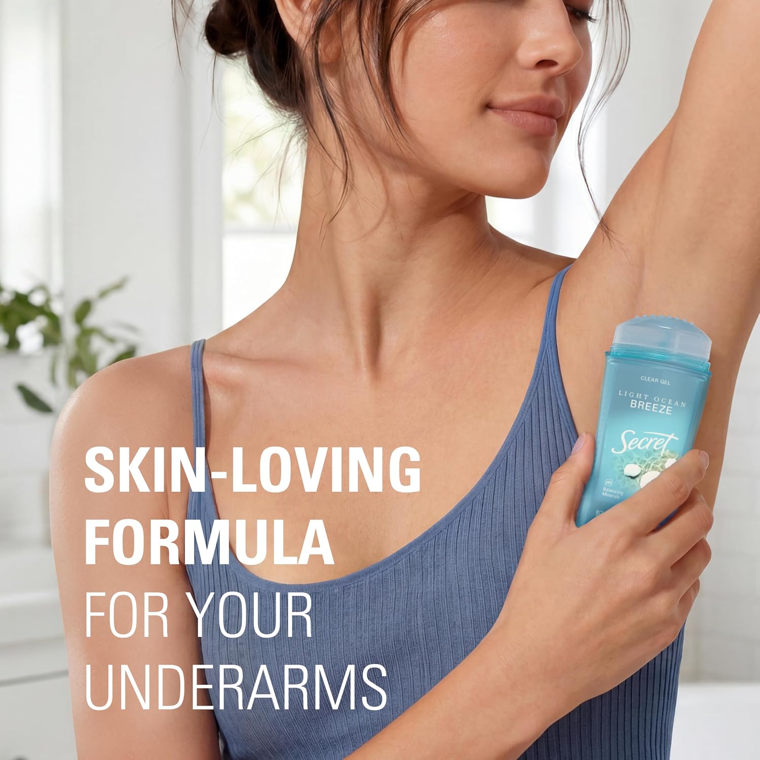 Secret Fresh Antiperspirant Deodorant for Women. 72hr Breathable Sweat & Odor Protection. Instant Freshness & Gentle. PH Balancing Minerals. Clear Gel. Light Ocean Breeze Scent. 2.6 oz